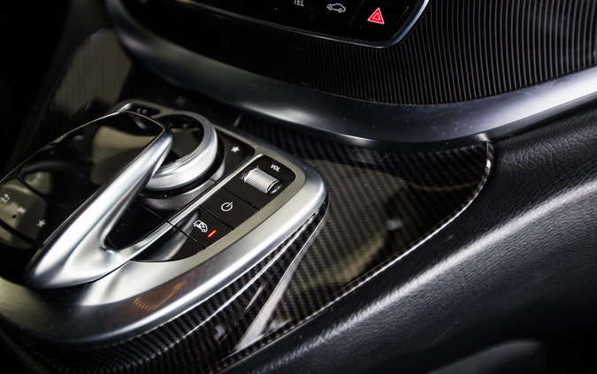 Mercedes-Benz Klasa V cena 219000 przebieg: 148000, rok produkcji 2019 z Wrocław małe 781